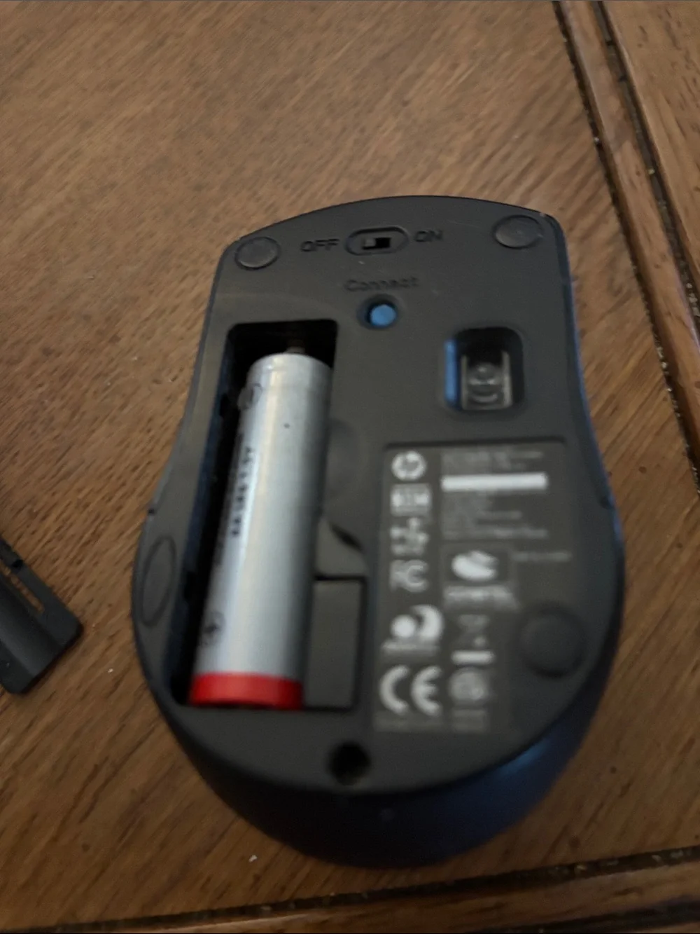 HP Black Wireless Optical Mouse with Gloss Finish